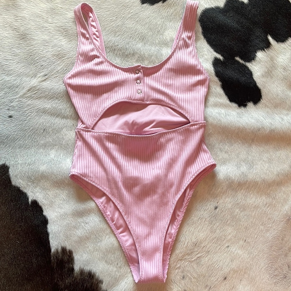 One piece swimsuit